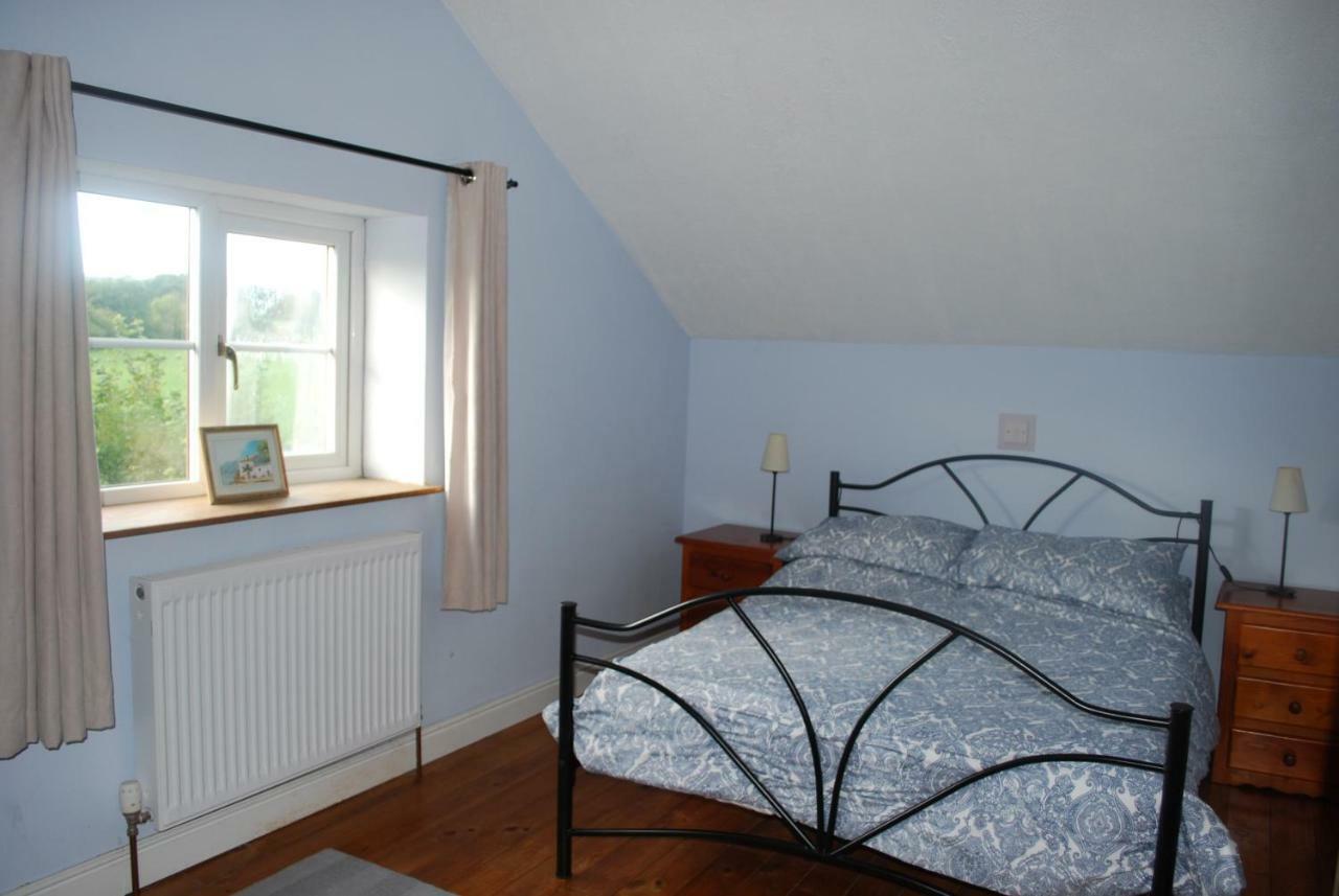 Ty Gylfinir Villa Llandegla Bagian luar foto